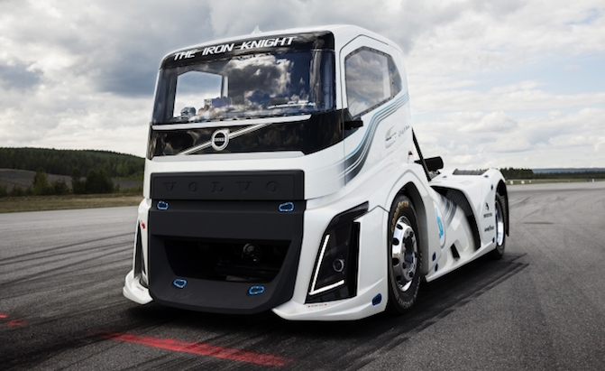 Volvo-Semi-Truck